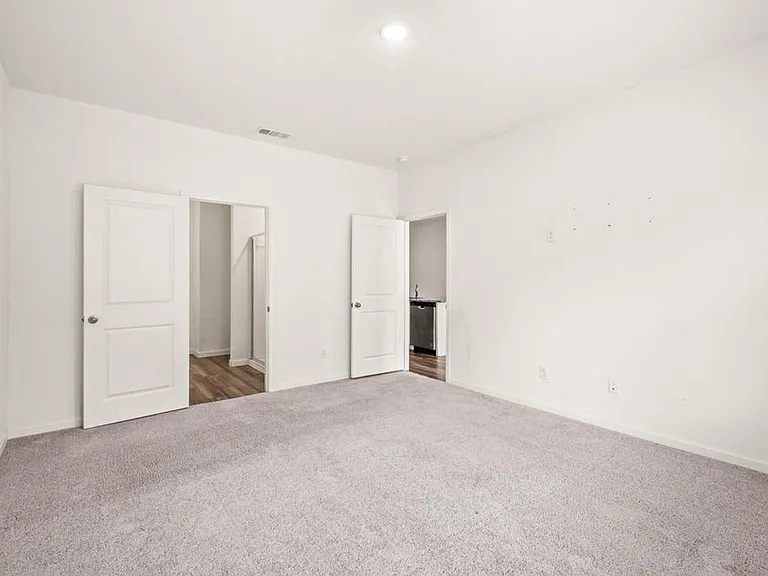 2421 Frio River Rd — Photo 13