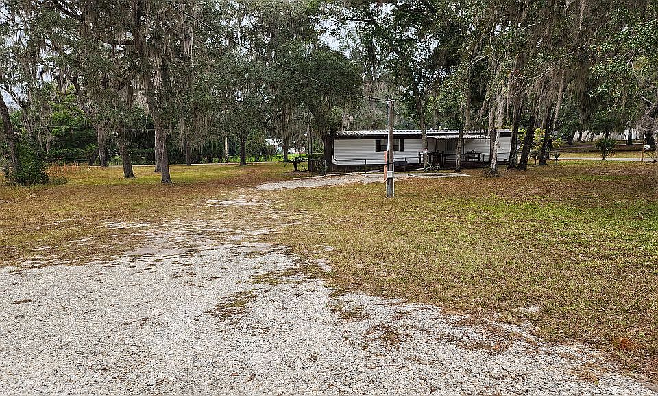 651 3rd Ave, Welaka, FL 32193 Zillow