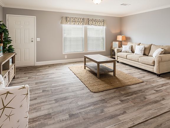 2nd image of 3955 Glenwick Dr
