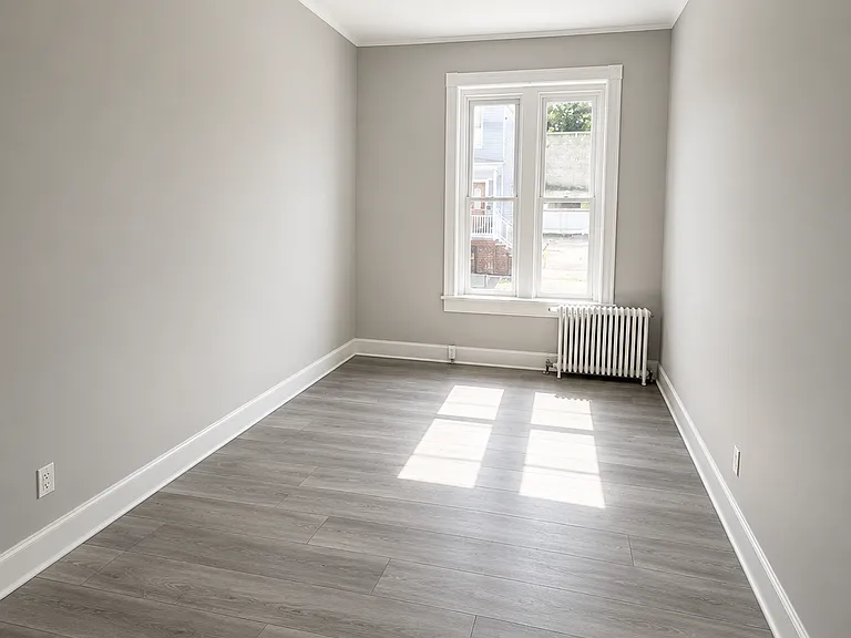 100 3rd St #7 — Photo 2
