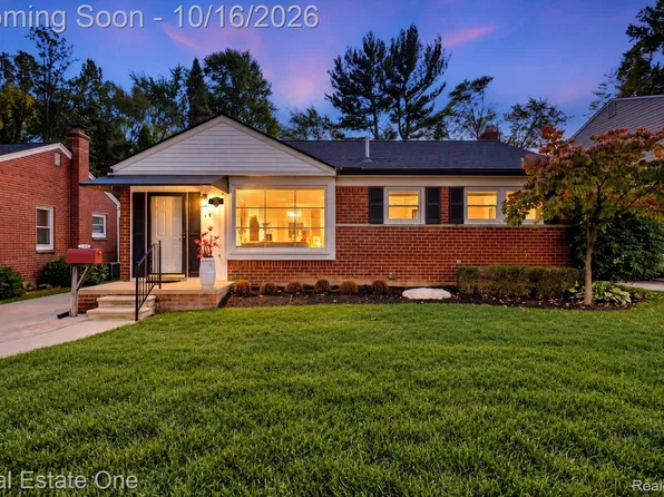 525 Charlotte Ave, Royal Oak, MI 48073