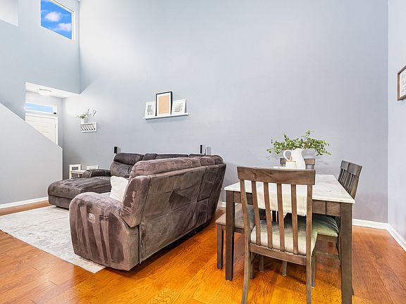 3rd image of 1057 Silver Hill Cir