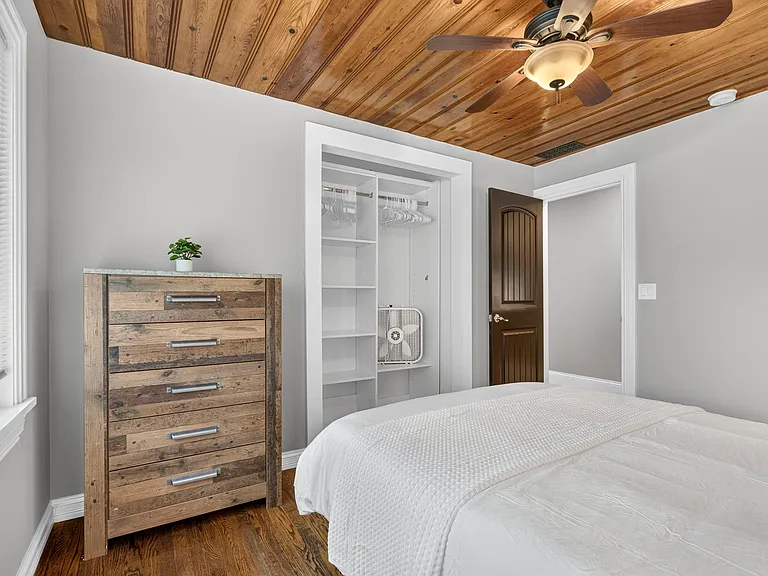 630 Lamplight Ln — Photo 32