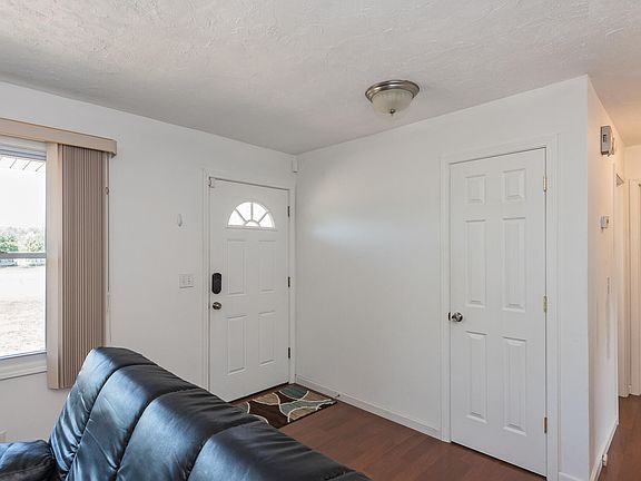5th image of 5512 116th Ave