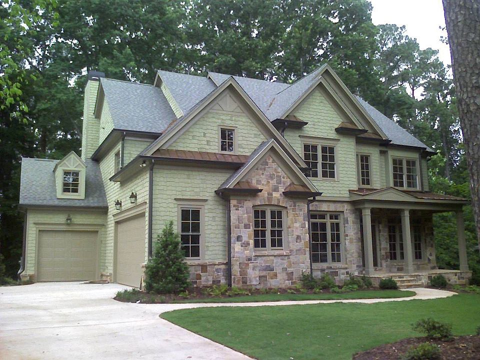 320 Old Ivy Road