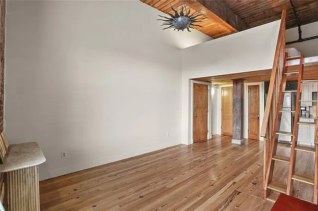 1107 S Peters St #325 — Photo 7