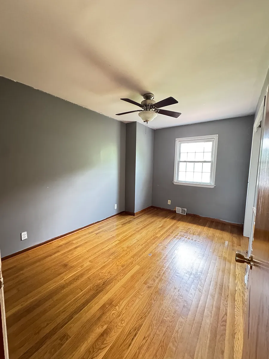 Building Photo - 517 Westgate Dr