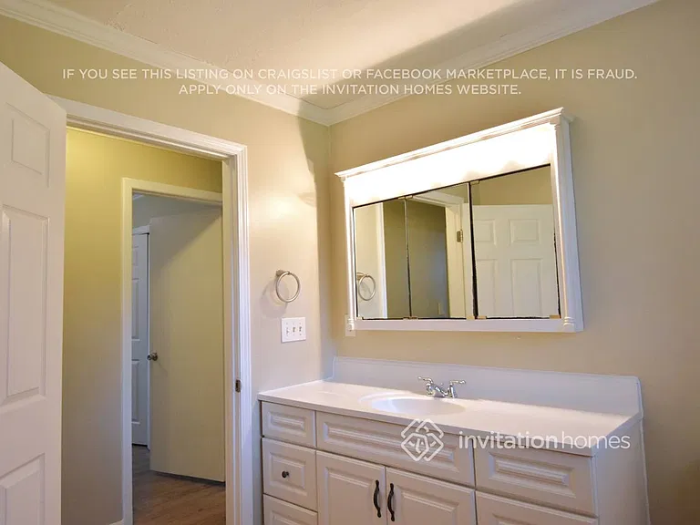 110 Woodglen Ct — Photo 6