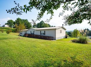 332 Thoroughbred Dr, Tunnel Hill, GA 30755