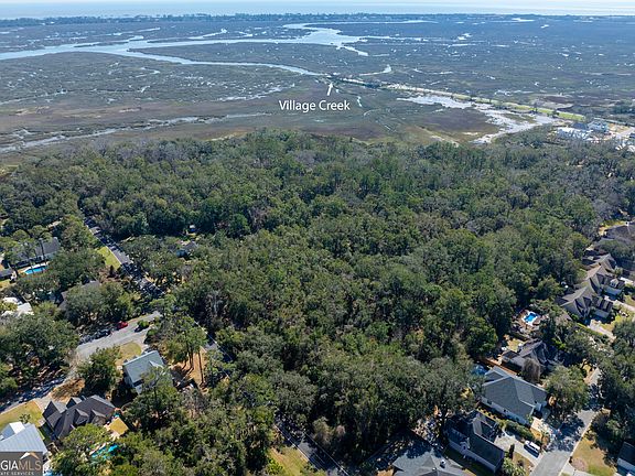 2nd image of 384 N Harrington Rd