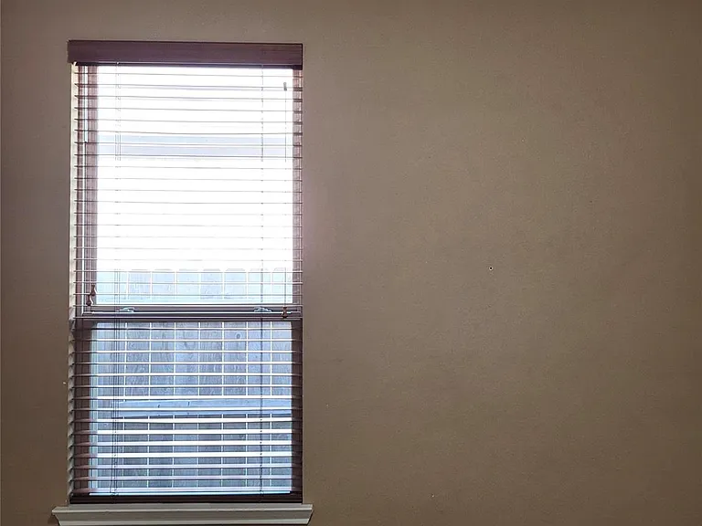 24015 Buffalo Cove Ln — Photo 22
