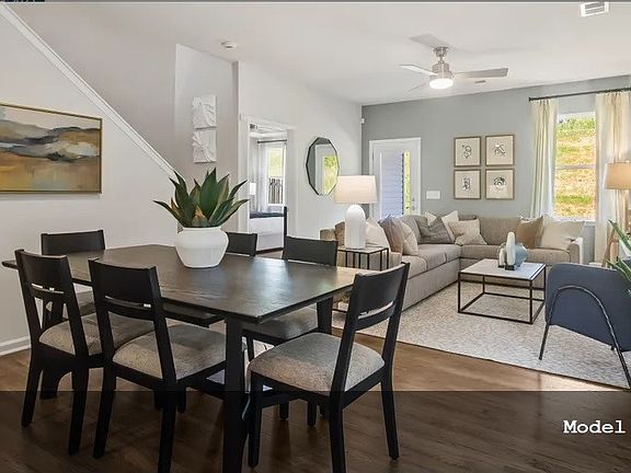 5th image of 403 Mariene Dr