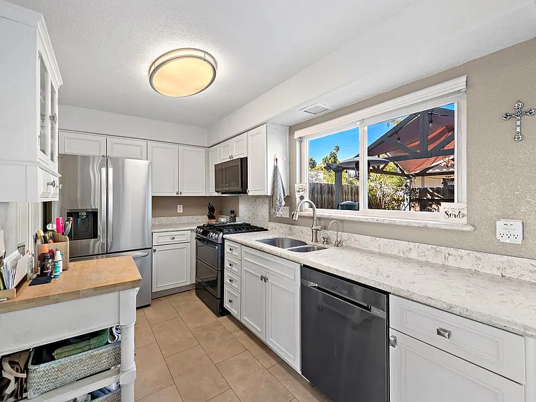 3502 Calle Verano — Photo 8