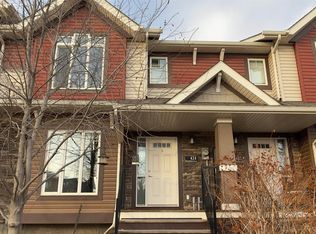 424 Chappelle Dr SW, Edmonton, AB T6W0Z3