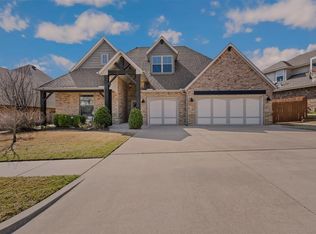 8124 Crew Ln, Edmond, OK 73034