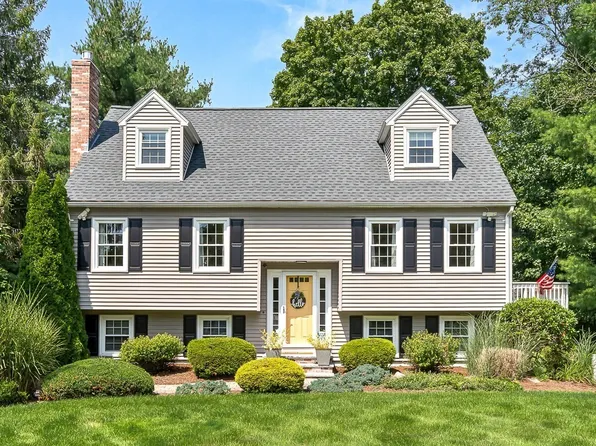 84 Derby St, Dracut, MA 01826