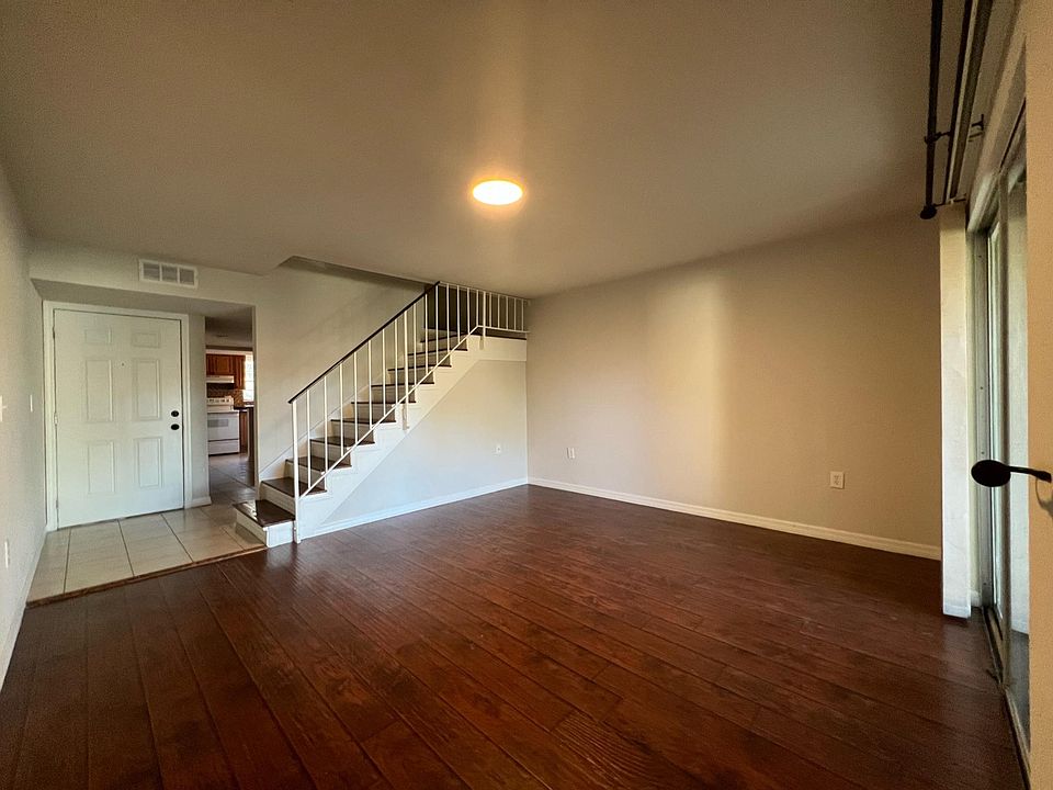 1st image of 14434 Reuter Strasse Cir APT 2