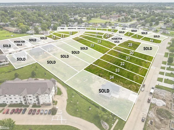 807 Woodside Dr, Marshalltown, IA 50158