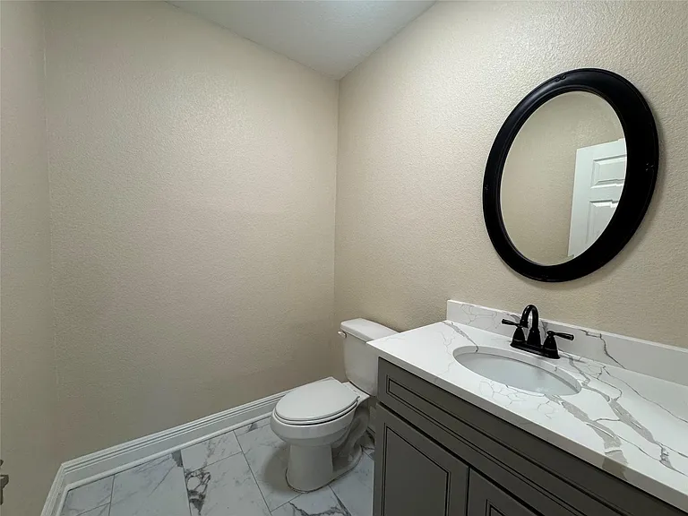6645 Lodge St — Photo 5