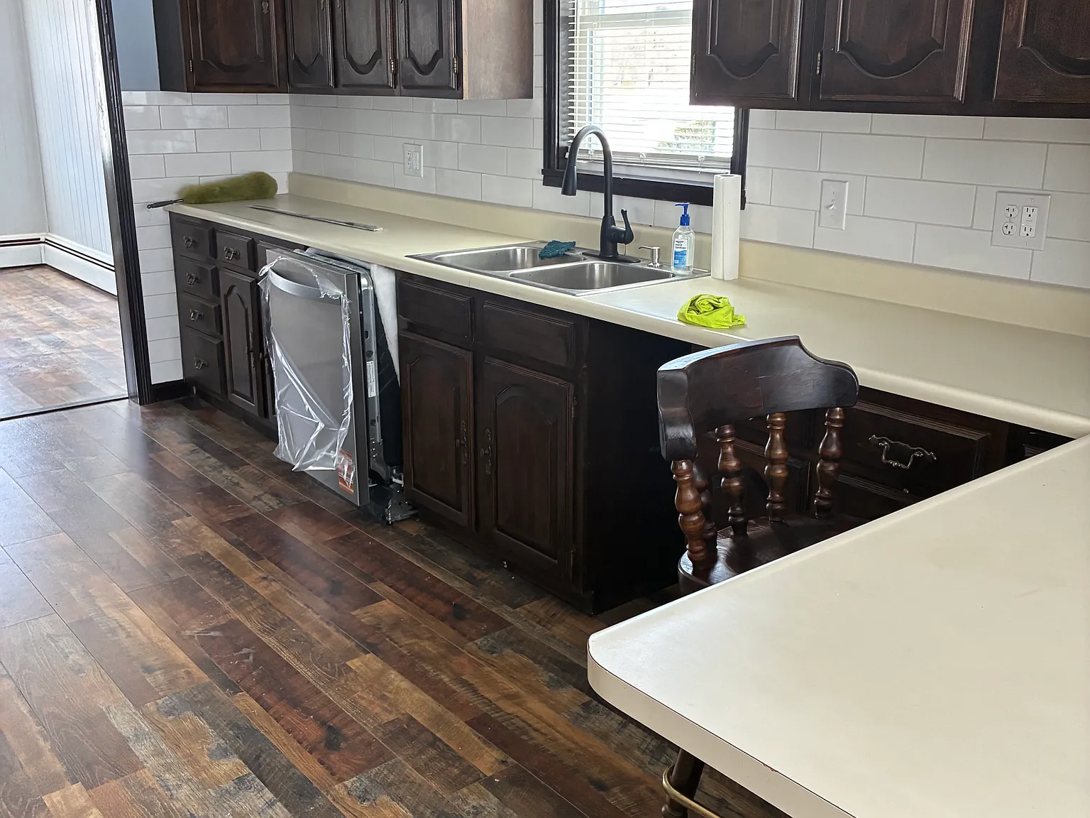 4 bed, 1800 sqft, $2,500 — Photo 3