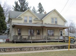 512 S Hamlin St, Shawano, WI 54166