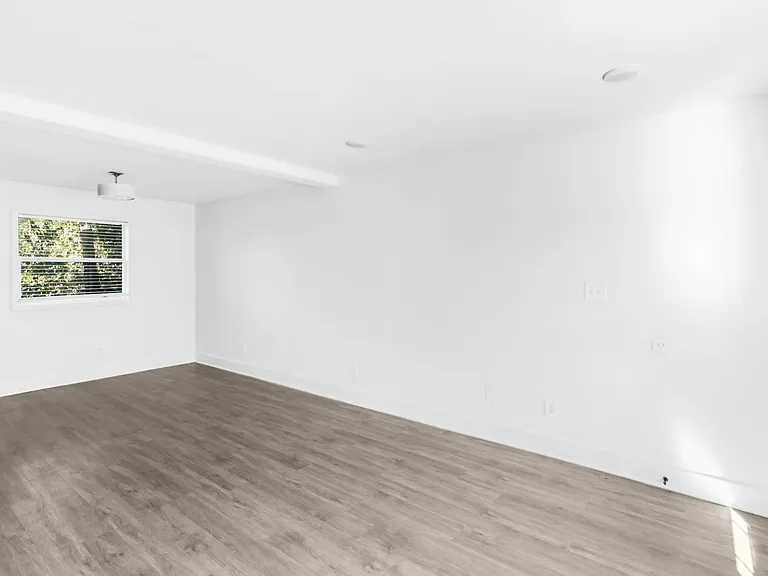 The Lennox — Photo 20