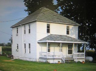 1962 N 670 East Rd, Gilman, IL 60938