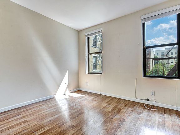 2nd image of 503 W 176th St APT 15