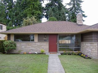 3011 49th Ave SW, Seattle, WA 98116