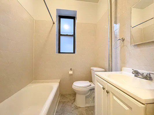 Rented by Oxford Property Group | media 5