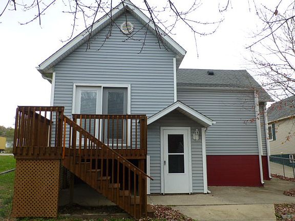 3rd image of 712 E Kinzie St