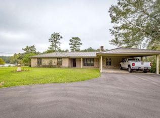 16601 Lake Dr W, Vancleave, MS 39565