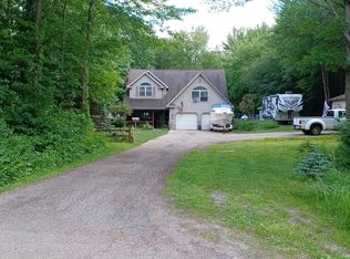 4851 Hanes Rd, Vassar, MI 48768