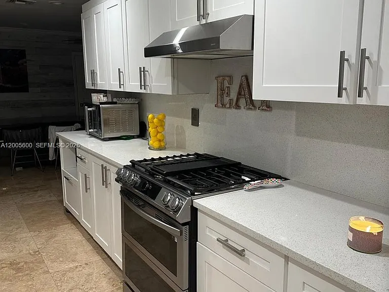 13412 SW 68th Ter — Photo 4