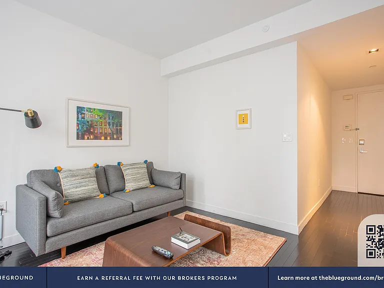 123 Washington St #28H — Photo 4