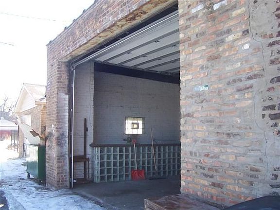 2nd image of 655 N Lawndale Ave
