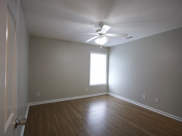 4216 Lake Woodard Dr — Photo 17
