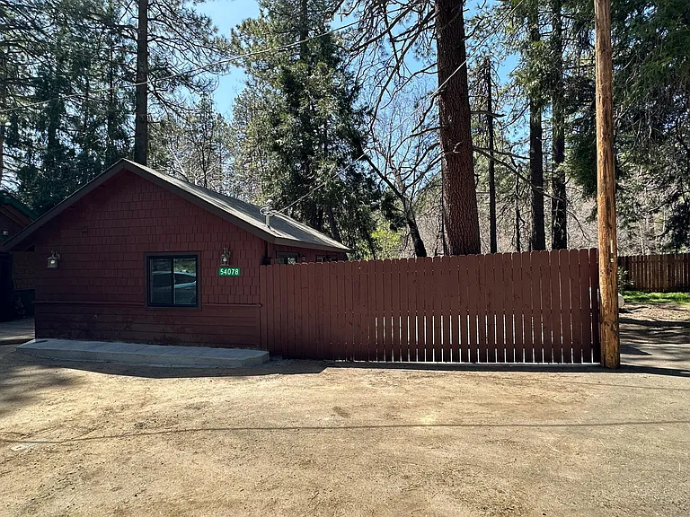 54078 Pine Crest Ave — Photo 1
