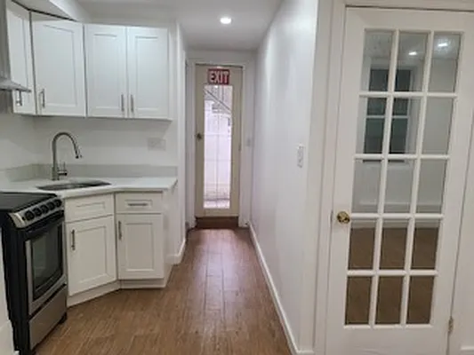 Rented by Lexington Properties LLC | media 14