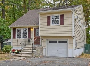 129 Kingston Rd, Parsippany, NJ 07054