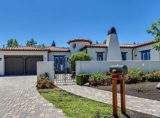 5 Whiting Ct, Moraga, CA 94556