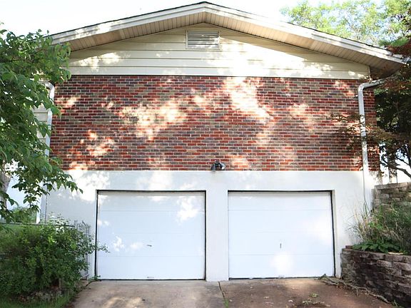4th image of 10933 Edgemoor Ter