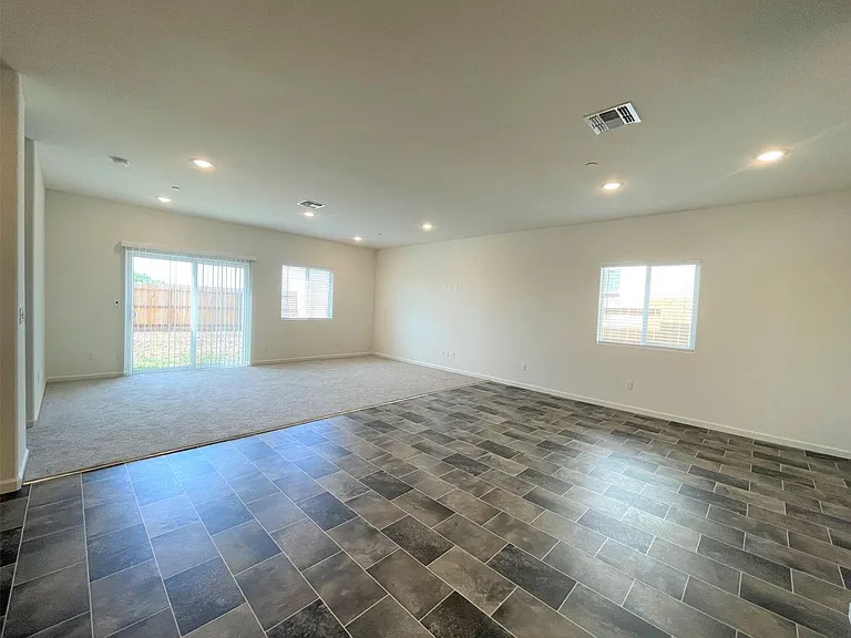 4211 Candle Ct — Photo 3