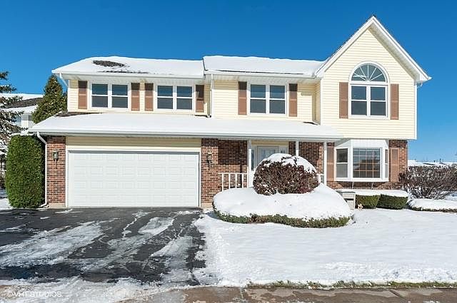 1st image of 17682 W Dawn Ct