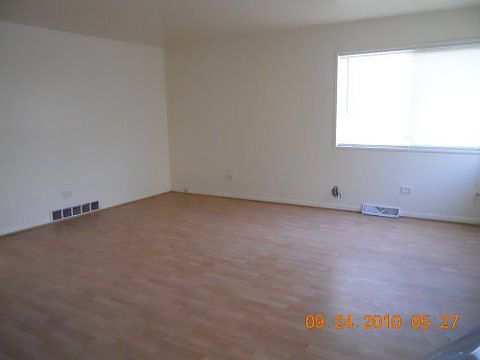 1st image of 2040 Williamsburg Dr