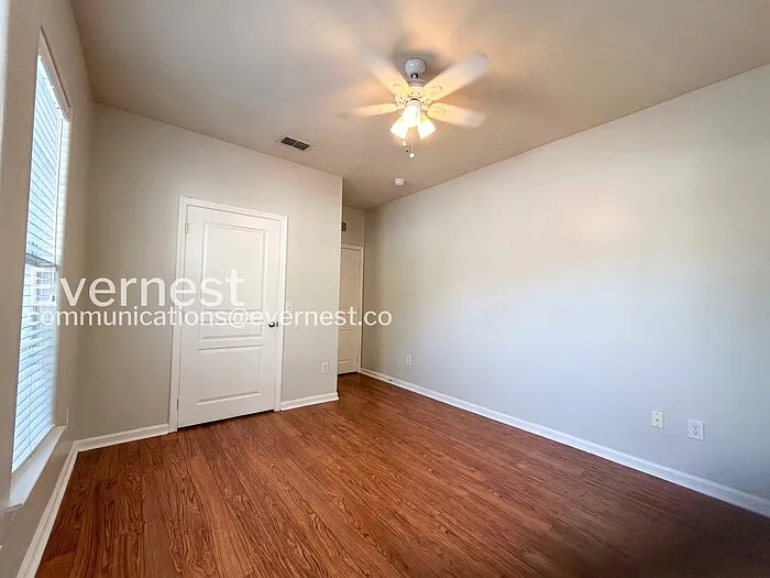 8290 Gate Pkwy W #1301 — Photo 7