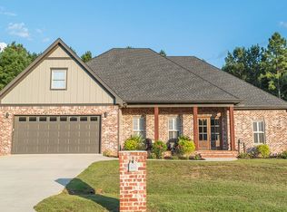 6833 Allgood Rd, Meridian, MS 39301