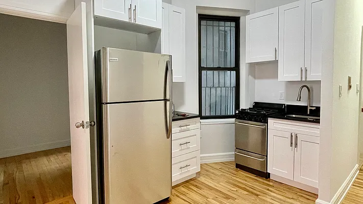 Rented by Oxford Property Group | media 17