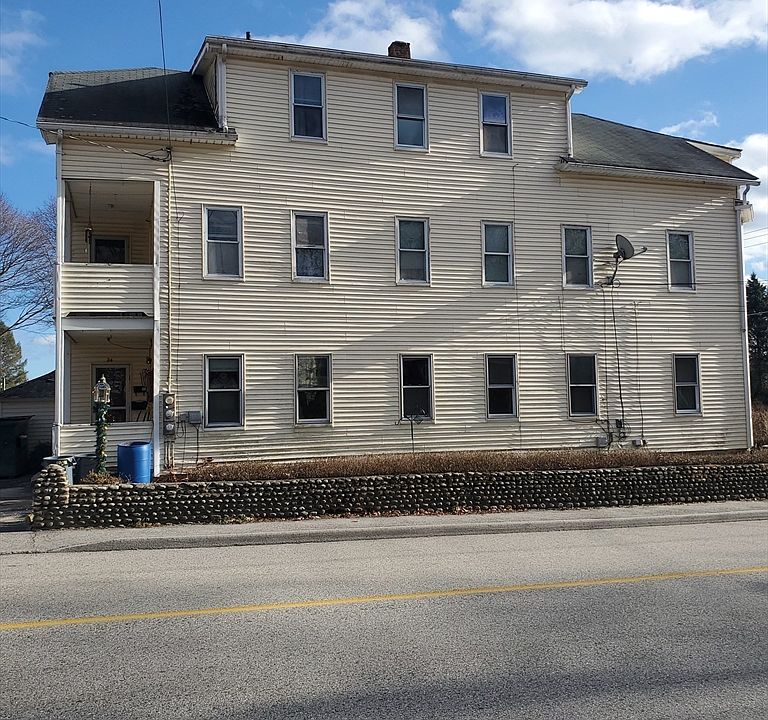 2nd image of 24 Chestnut St