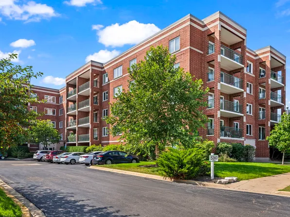 5360 N Lowell Ave APT 511, Chicago, IL 60630